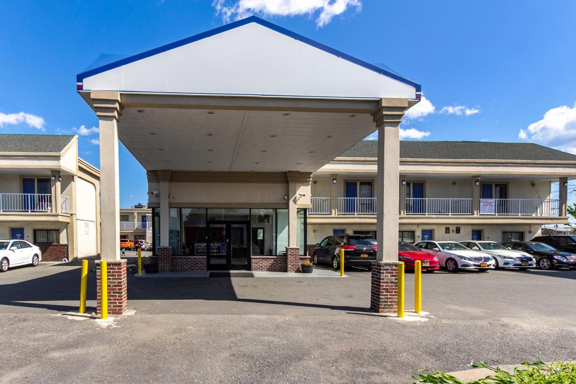 Motel 6 Elizabeth Nj Newark Liberty Intl Airport Exterior photo