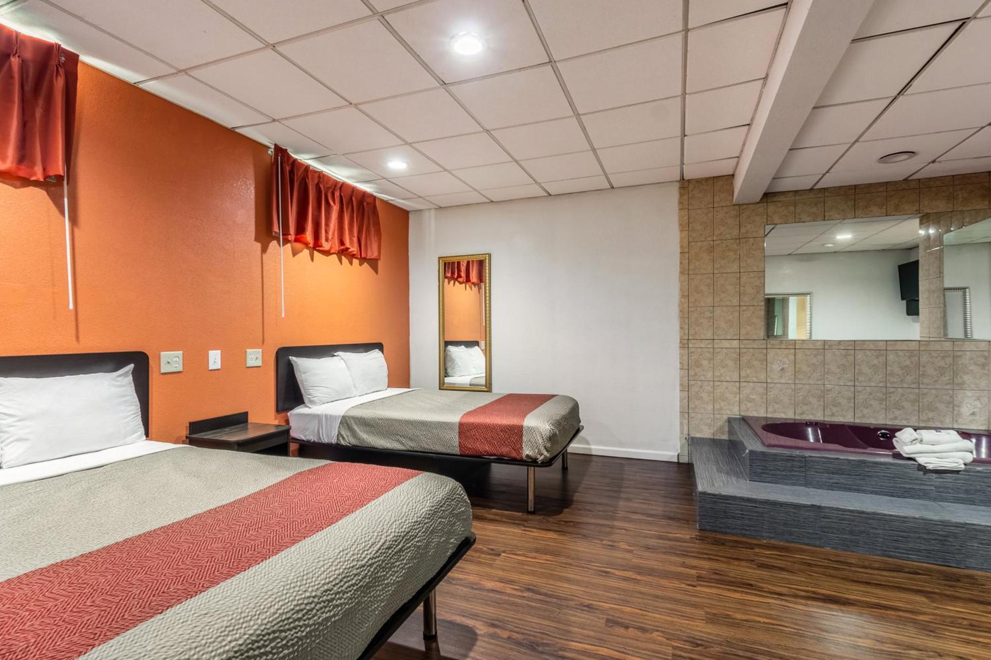 Motel 6 Elizabeth Nj Newark Liberty Intl Airport Exterior photo