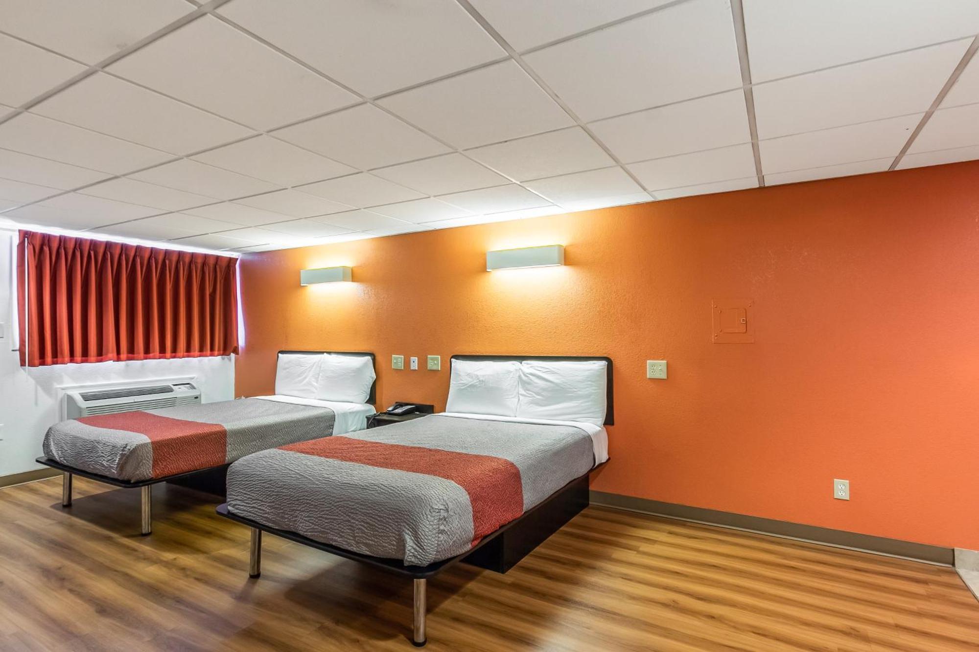 Motel 6 Elizabeth Nj Newark Liberty Intl Airport Exterior photo